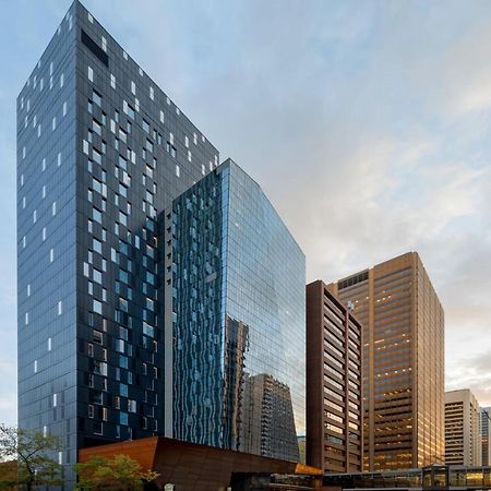Courtyard By Marriott Calgary Downtown YYC Exterior foto