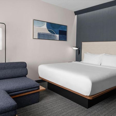 Courtyard By Marriott Calgary Downtown YYC Exterior foto