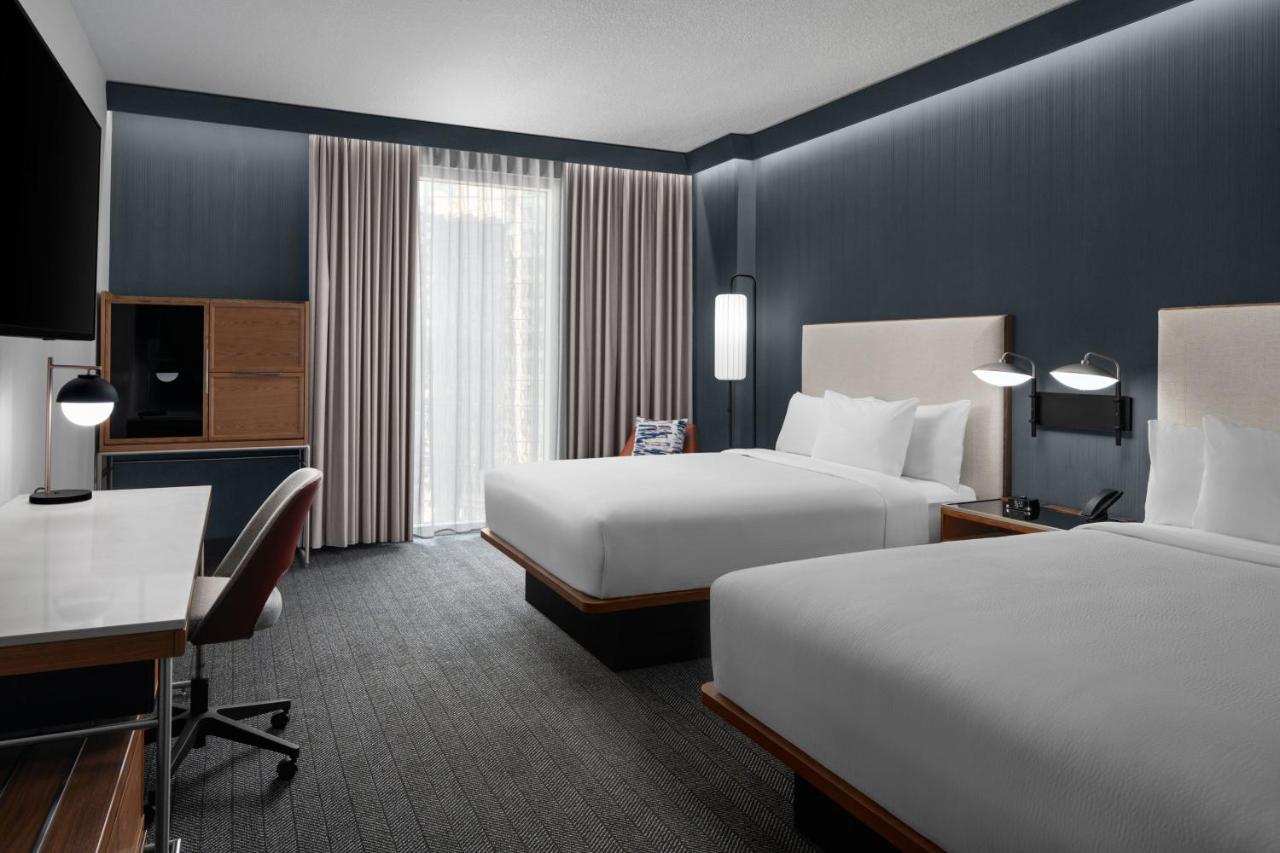 Courtyard By Marriott Calgary Downtown YYC Exterior foto